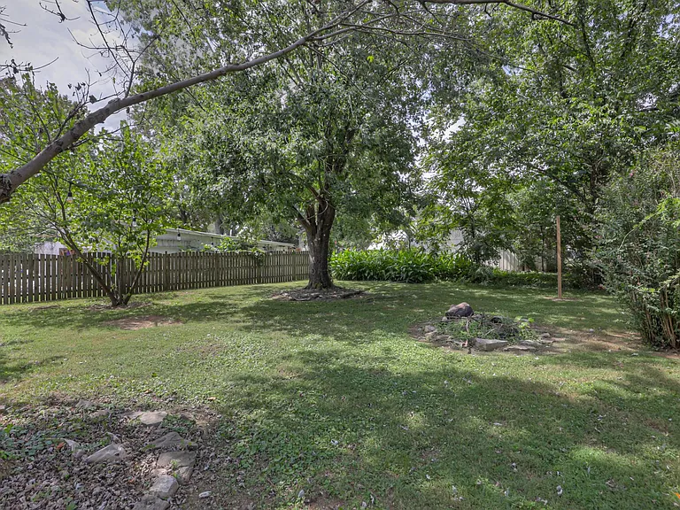 308 Elm Ave — Photo 31