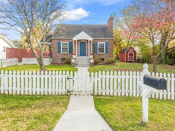4th image of 2408 Underwood Pl