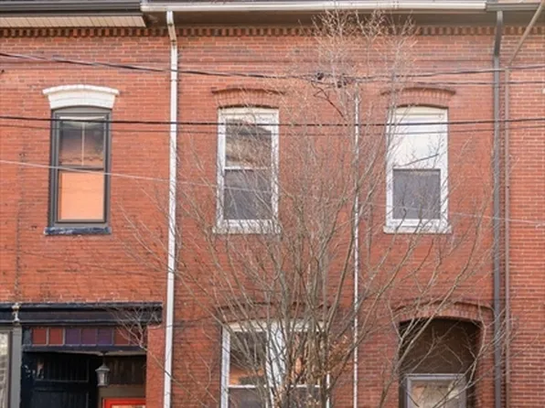 6 Medford St, Chelsea, MA 02150