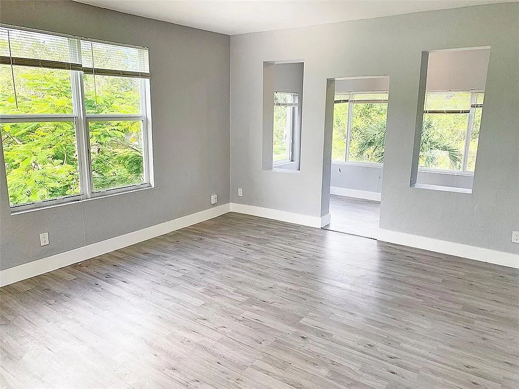 1 bed, 1.0 bath, 6133 sqft, $1,749 — Photo 4