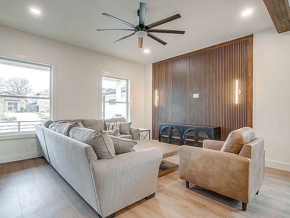 5th image of 2705 Gordon Ave