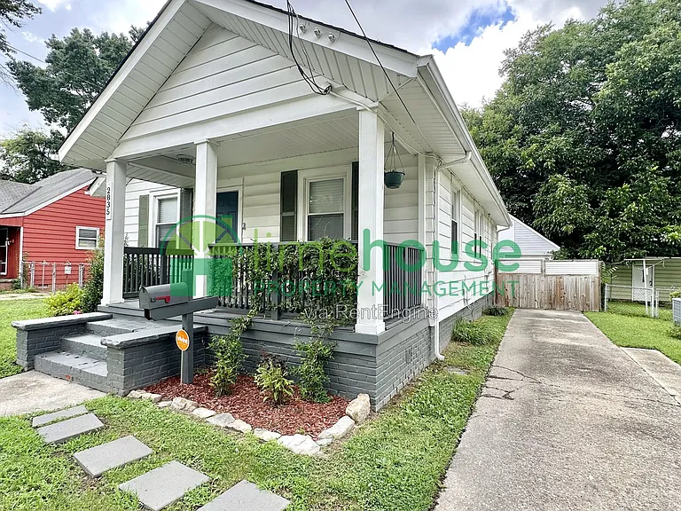 2835 Somme Ave — Photo 12