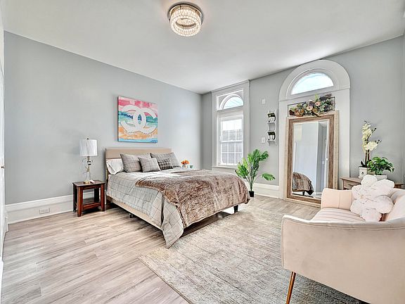5th image of 335 Keturah St