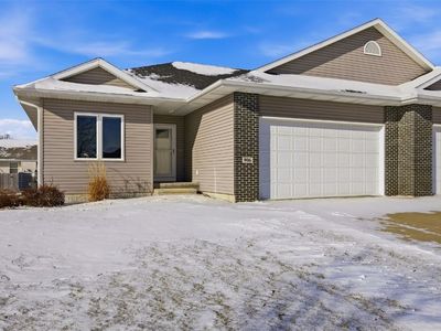 906 Dorchester Pl NE, Cedar Rapids, IA, 52402