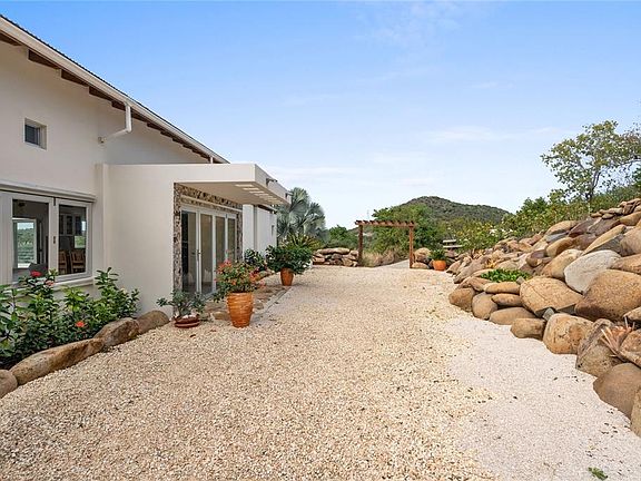 3rd image of 11 Barrio Frailes