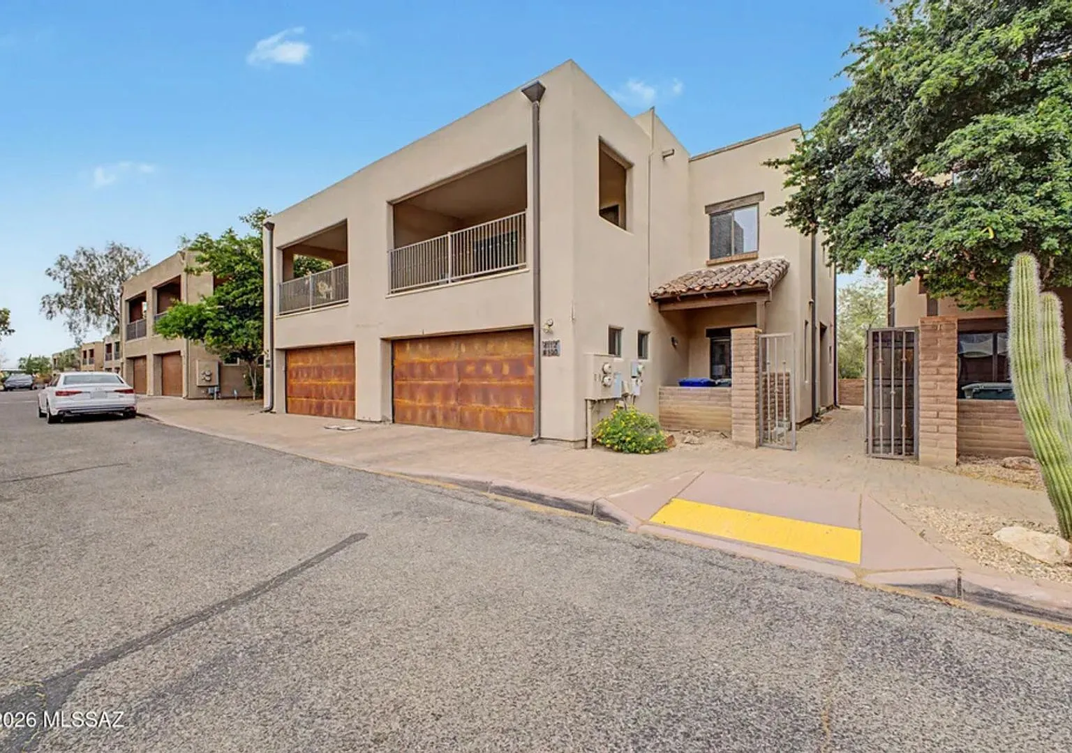 Spacious 3BR Condo in Tucson — Photo 1
