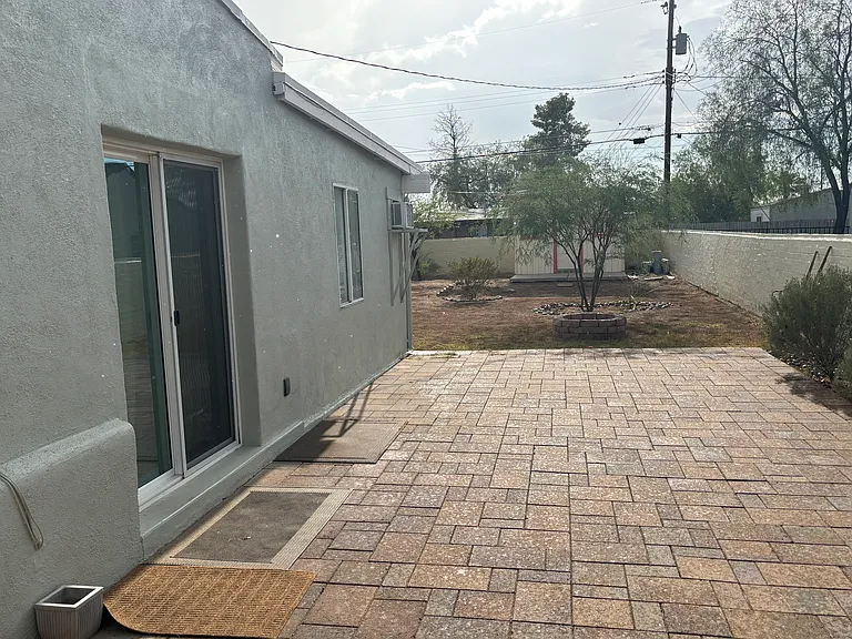 2537 N Orchard Ave — Photo 25