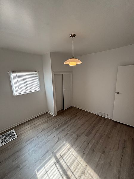 Winnipeg Apartment for rent - 2 Bedrooms — photo 4