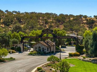 1920 Fire Rock Loop #32, Templeton, CA 93465