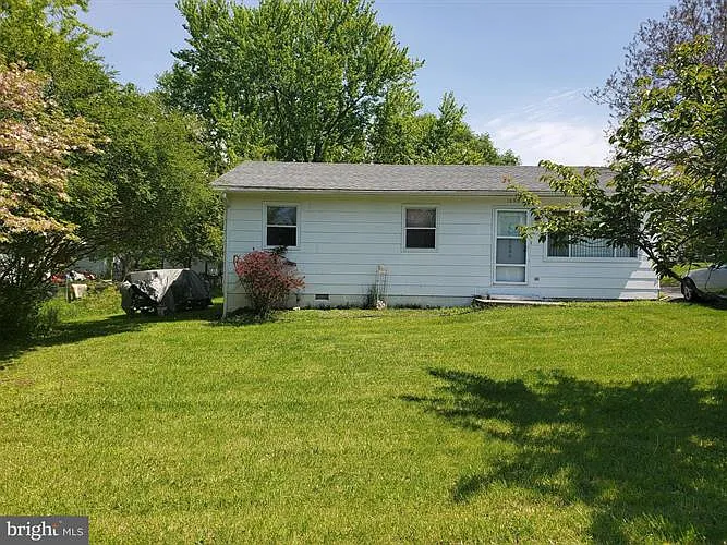 1030 Martin St photo 1
