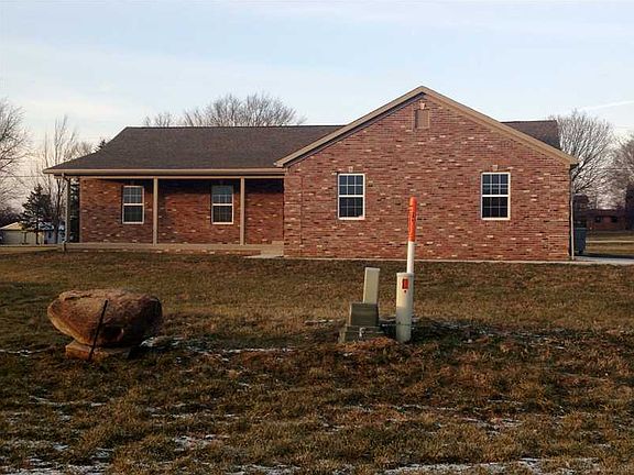 2nd image of 3011 Willowbrook Dr