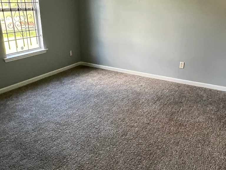 506 Rosewood Cir — Photo 37