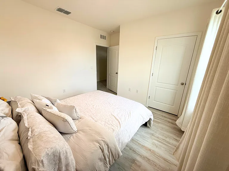 5610 Winona Dr #1 — Photo 11