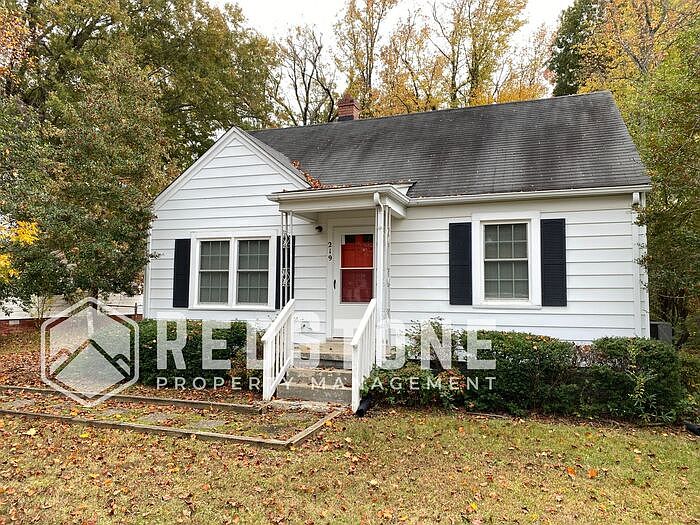 1st image of 219 Summerbell Ave