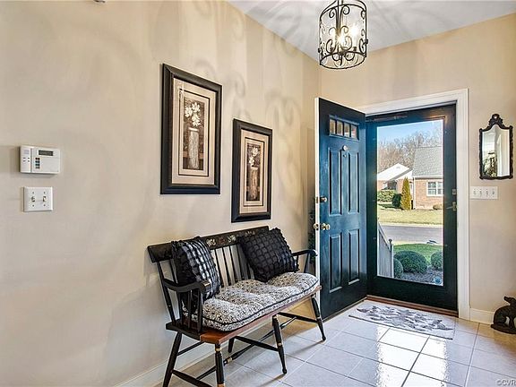 5th image of 4913 Lakemere Ct