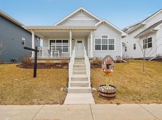 203 Lillehammer Ln, Mount Horeb, WI 53572