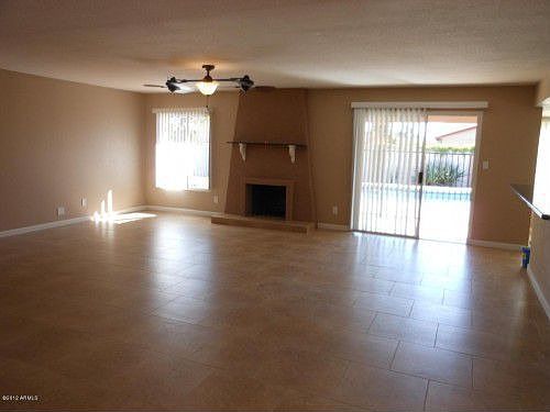 2nd image of 4923 E Voltaire Ave
