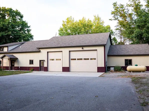 11752 N Brinton Rd, Lake, MI 48632
