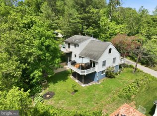 2037 Harts Ln, Conshohocken, PA 19428