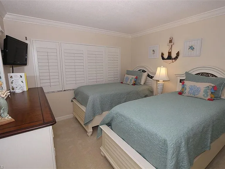 26000 Hickory Blvd #804 — Photo 6
