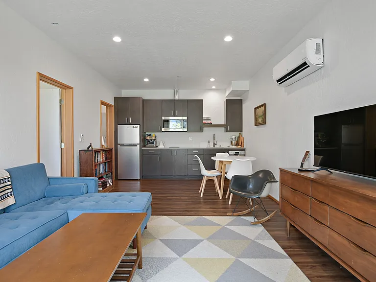 2336 W 1st Ave — Photo 91