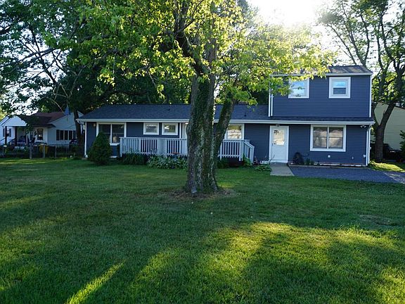 3rd image of 5854 Deale Churchton Rd