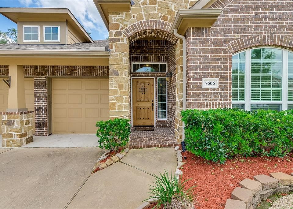 1st image of 7606 Finn Way Dr