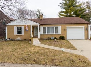 608 E Frances St, Appleton, WI 54911