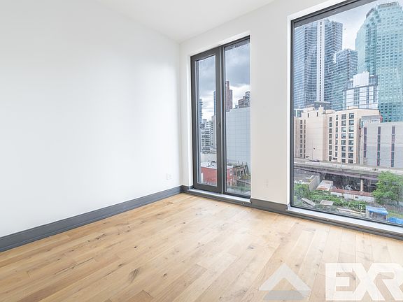 3rd image of 42-22 27th St #612A1