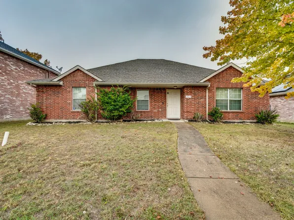 313 Valley Ridge Dr, Red Oak, TX 75154