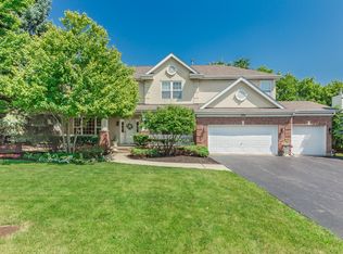 5698 Steeple Pointe Blvd, Gurnee, IL 60031