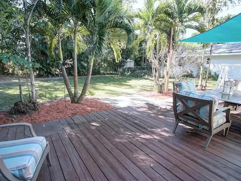 7609 Senrab Dr — Photo 22