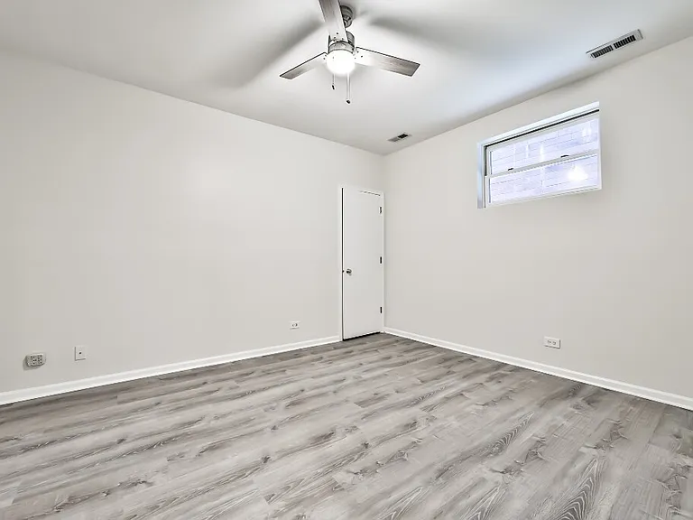 3230 N Seminary Ave #1 — Photo 18