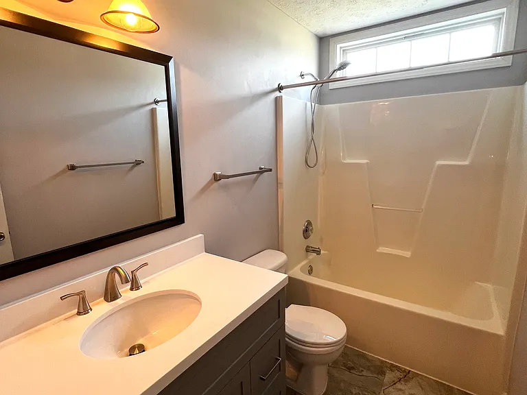 106 Alexander Ct — Photo 8
