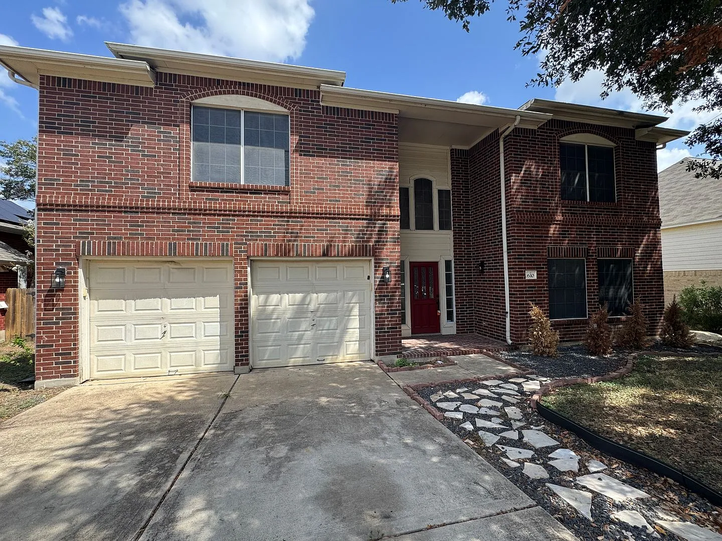 4-Bedroom, 2 Bath Single Family for Rent in Pflugerville, TX | Attached Garage & Community Pool! — Photo 1