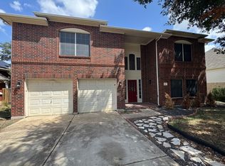 610 Point Run Dr, Pflugerville, TX 78660