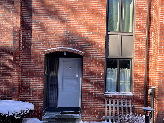 Exterior (front door)