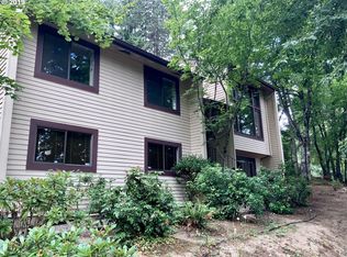 2718 Timberline Dr, Eugene, OR 97405