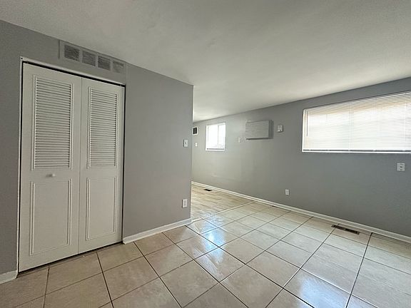 5th image of 7110 Oxford Ave #53