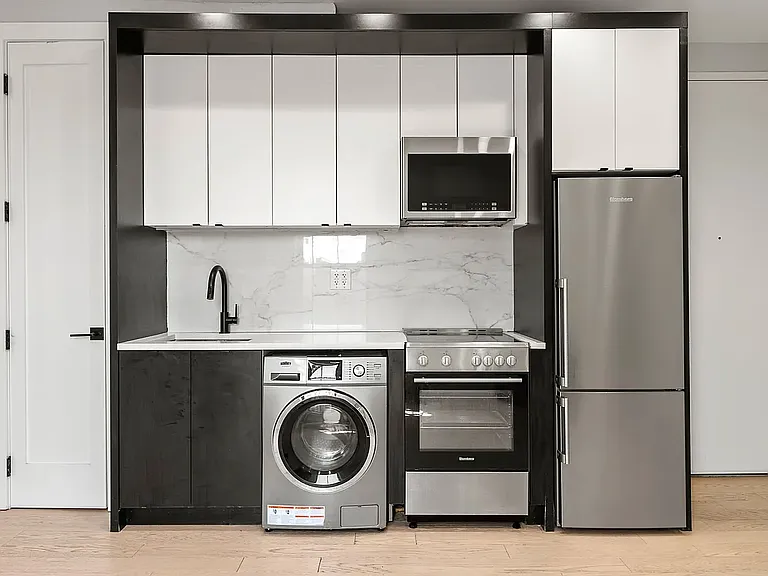 157 Stuyvesant Ave #2B — Photo 2