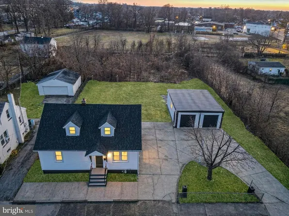 68 E Harmony St, Penns Grove, NJ 08069