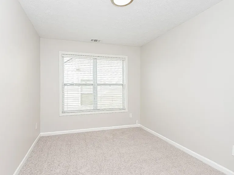 793 Mountain Laurel Dr — Photo 5