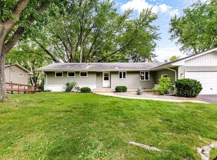 150 Maple Island Rd, Burnsville, MN 55306
