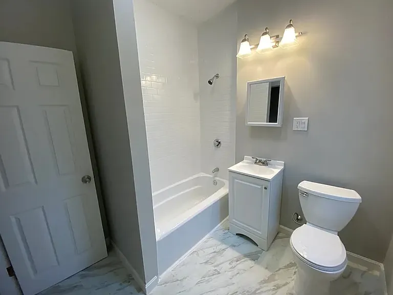 39 Harwood St #2 — Photo 9