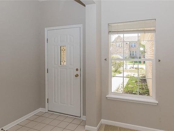3rd image of 2314 Willowview Dr