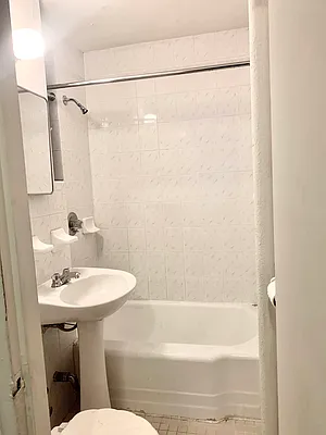 Rented by Bond New York | media 24