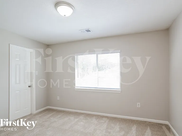 1013 Arbor Way — Photo 11