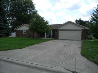 2114 Round Barn Rd, Anderson, IN 46017