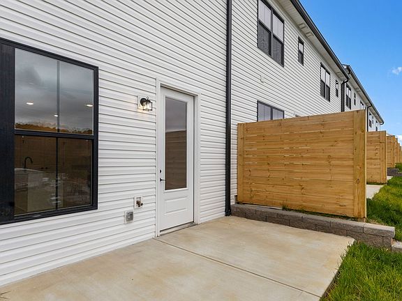 5th image of 8846 Chapman Triangle Way