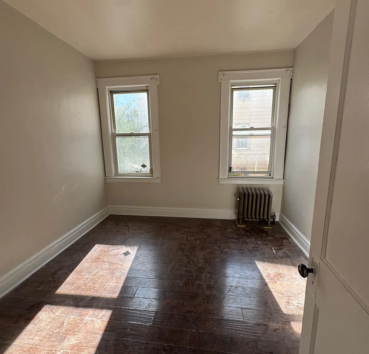 186 Linden Ave — Photo 3